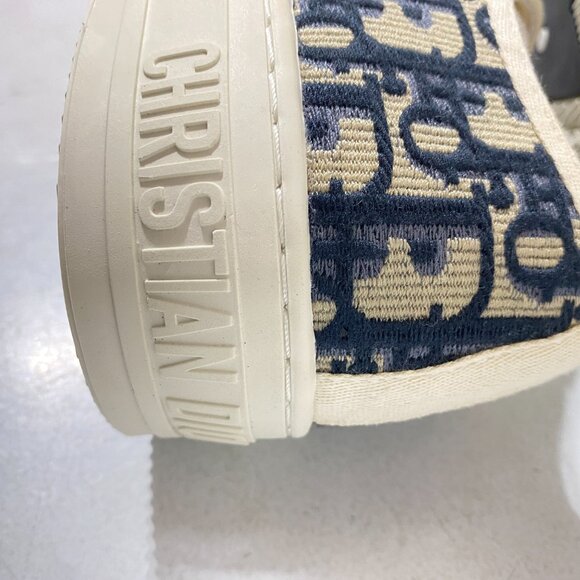 DIOR Oblique Walk N’ Dior Sneakers - Picture 6 of 8